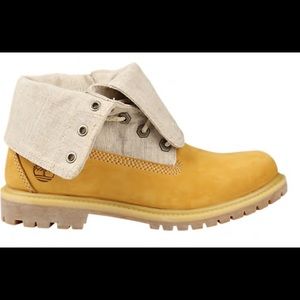 Timeberland Boots size 6.5